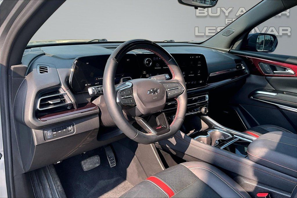 Used 2024 Chevrolet Traverse RS AWD/4WD image 14