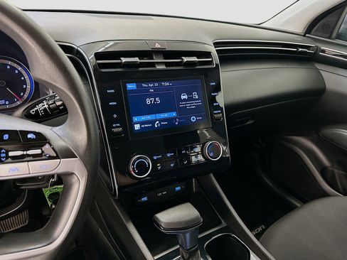 Used 2022 Hyundai Tucson SE AWD/4WD image 25