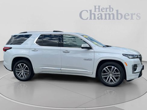 Used 2023 Chevrolet Traverse High Country AWD/4WD image 5