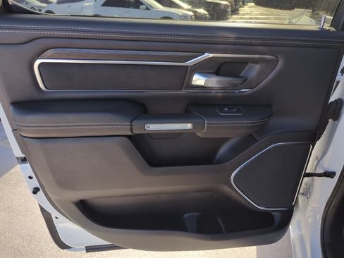 Used 2024 RAM 1500 Laramie AWD/4WD image 9