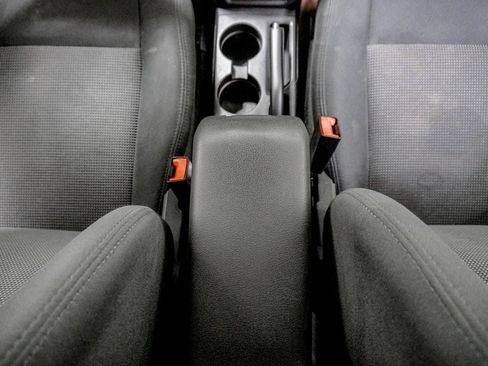 Used 2015 Jeep Patriot Latitude AWD/4WD image 24
