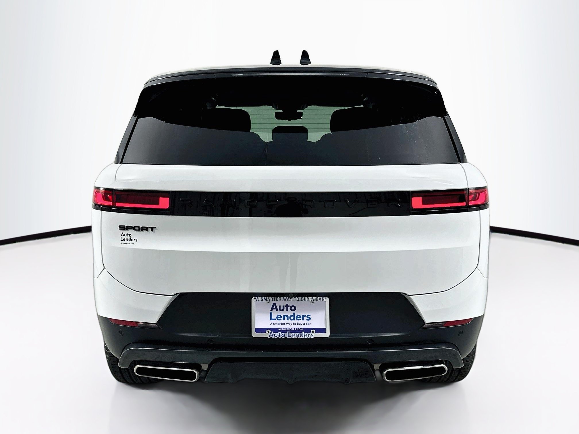 Used 2024 Land Rover Range Rover Sport SE AWD/4WD image 6