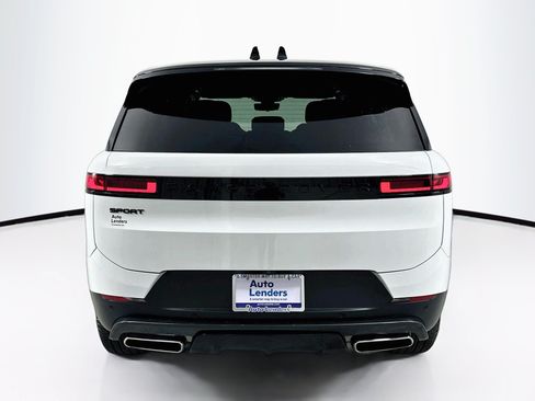 Used 2024 Land Rover Range Rover Sport SE AWD/4WD image 6