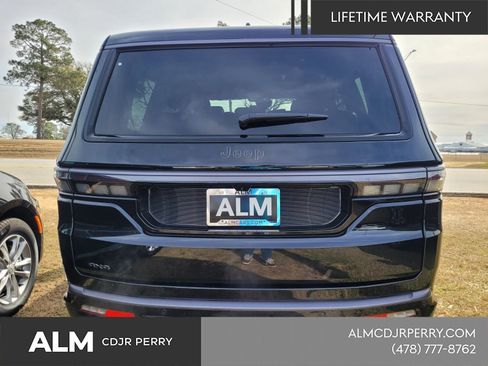 New 2026 Jeep Grand Wagoneer Limited AWD/4WD image 10