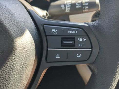 Used 2026 Honda HR-V LX image 23