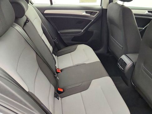 Used 2016 Volkswagen e-Golf SE FWD image 22
