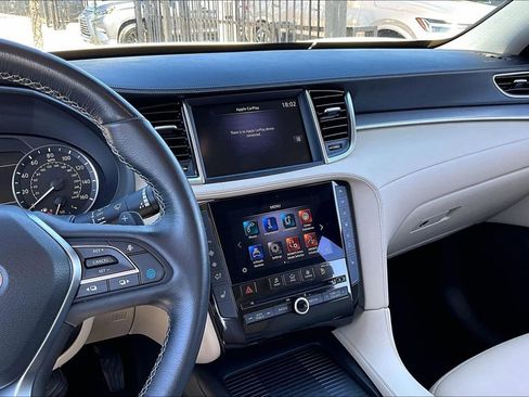 Used 2021 INFINITI QX50 Luxe image 8