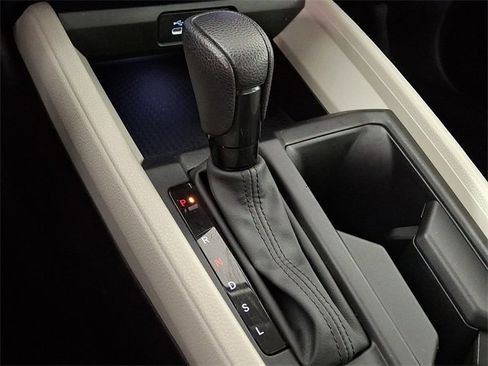 Used 2024 Honda Accord EX image 17