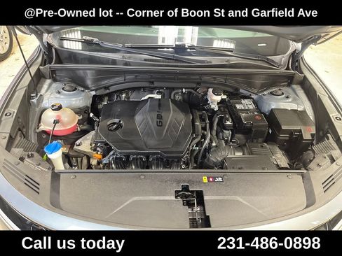 Used 2022 Kia Sorento S w/ Panoramic Sunroof Package AWD/4WD image 3