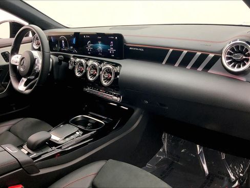 Certified 2023 Mercedes-Benz CLA 35 AMG 4MATIC image 10