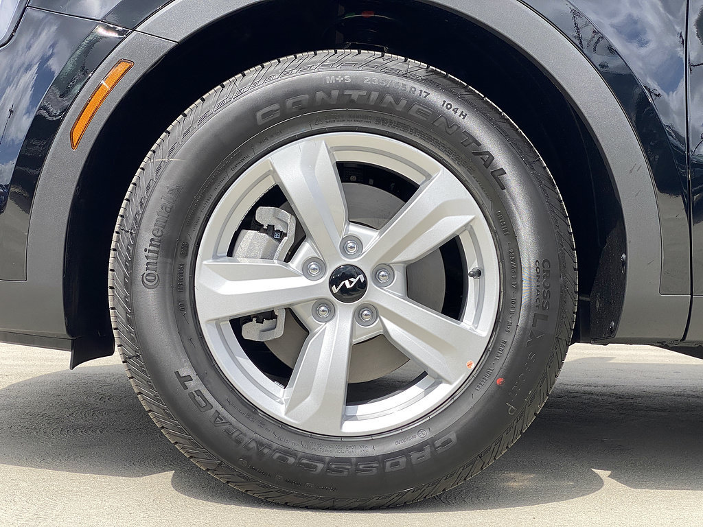 New 2026 Kia Sorento LX FWD image 9