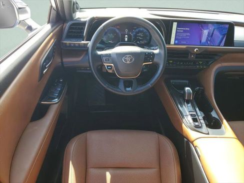 Certified 2025 Toyota Crown Signia w/ Advanced Technology Package AWD/4WD image 20