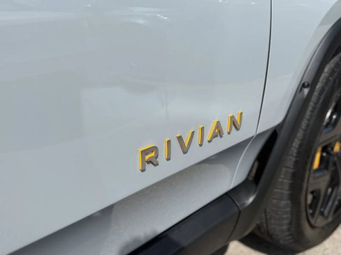 Used 2023 Rivian R1T Adventure AWD/4WD image 43