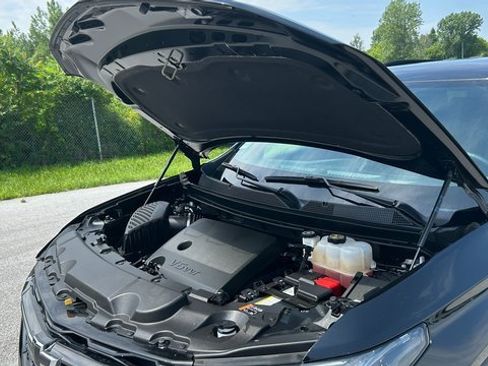 Certified 2023 Chevrolet Traverse RS image 45