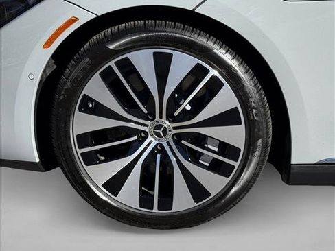 Used 2024 Mercedes-Benz EQE 350+ 4MATIC Sedan image 9