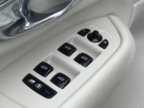 Certified 2023 Volvo XC90 B6 Core AWD/4WD image 15