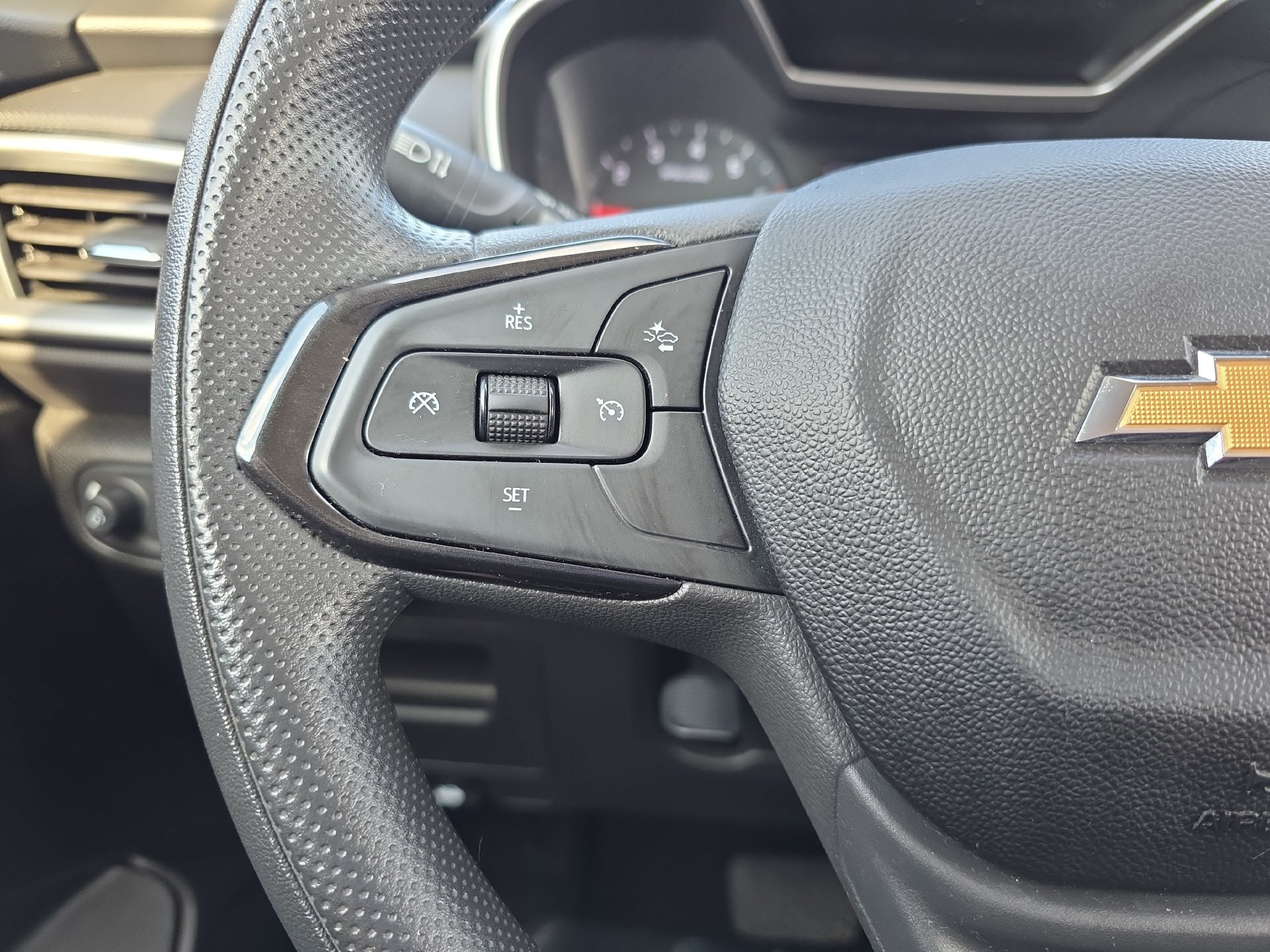 Used 2021 Chevrolet TrailBlazer LS FWD image 16