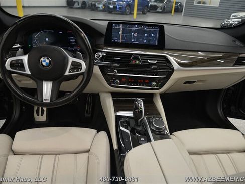 Used 2020 BMW 530i w/ M Sport Package RWD image 16
