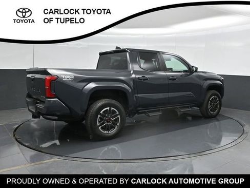 Used 2025 Toyota Tacoma TRD Sport AWD/4WD image 3