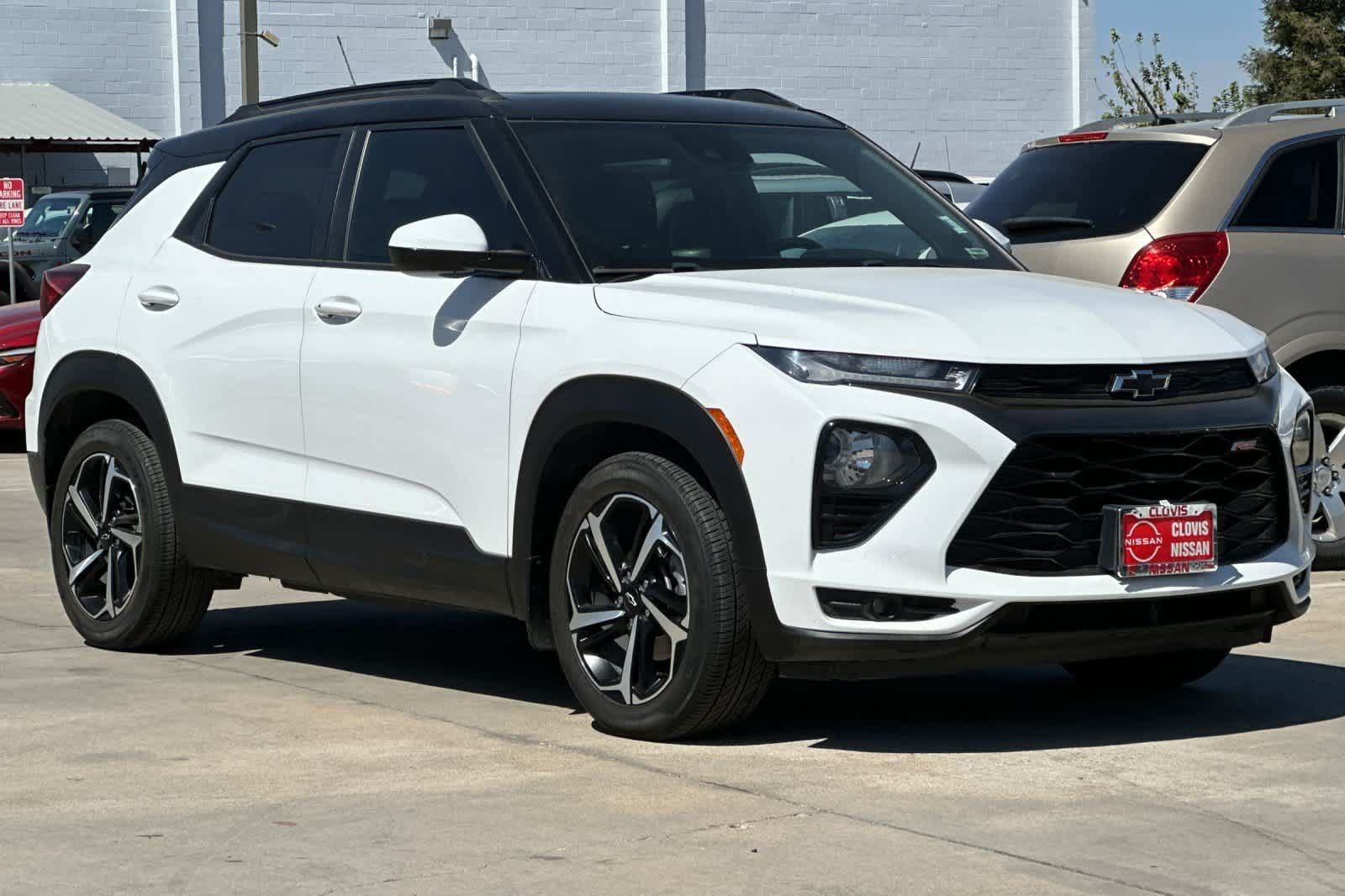 Used 2022 Chevrolet TrailBlazer RS w/ Sun and Liftgate Package FWD image 10