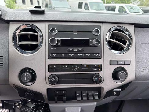 Used 2012 Ford F350 XLT w/ XLT Premium Pkg AWD/4WD image 24