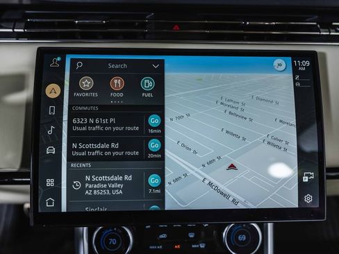 Used 2023 Land Rover Range Rover Long Wheelbase SE image 28