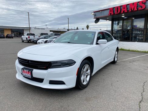 Used 2019 Dodge Charger SXT image 7