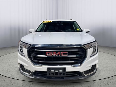 Used 2023 GMC Terrain SLE w/ Driver Convenience Package image 37