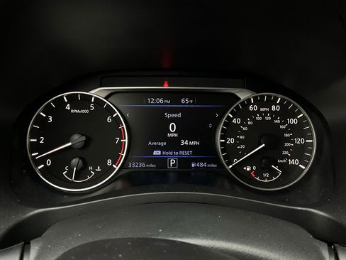 Used 2025 Nissan Altima 2.5 SV image 36