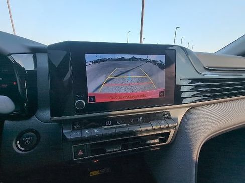 Used 2025 Toyota Camry LE FWD image 15