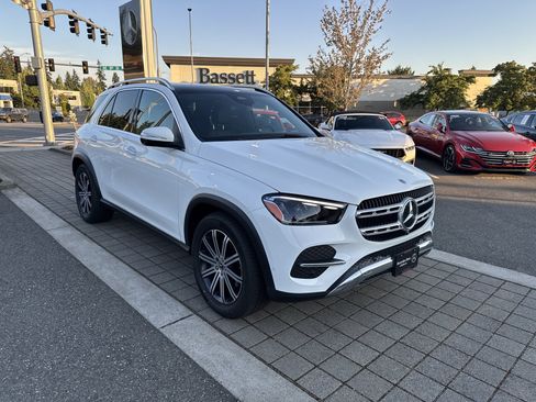 Used 2026 Mercedes-Benz GLE 350 4MATIC image 3