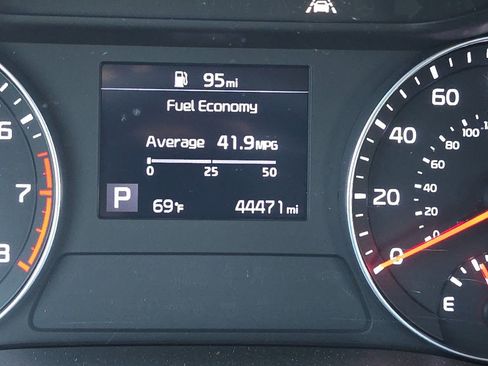 Used 2021 Kia Forte Sedan FWD image 23