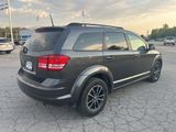 Used 2018 Dodge Journey SE w/ Blacktop Package image 4