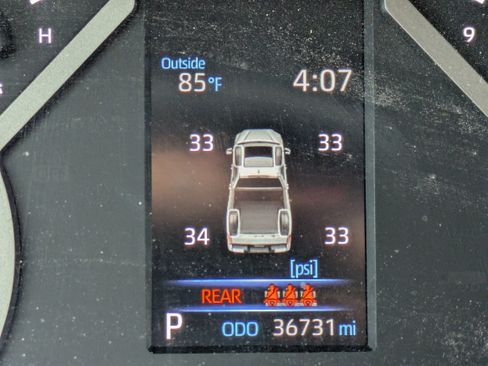 Used 2022 Toyota Tundra SR5 w/ SR5 Convenience Package AWD/4WD image 30