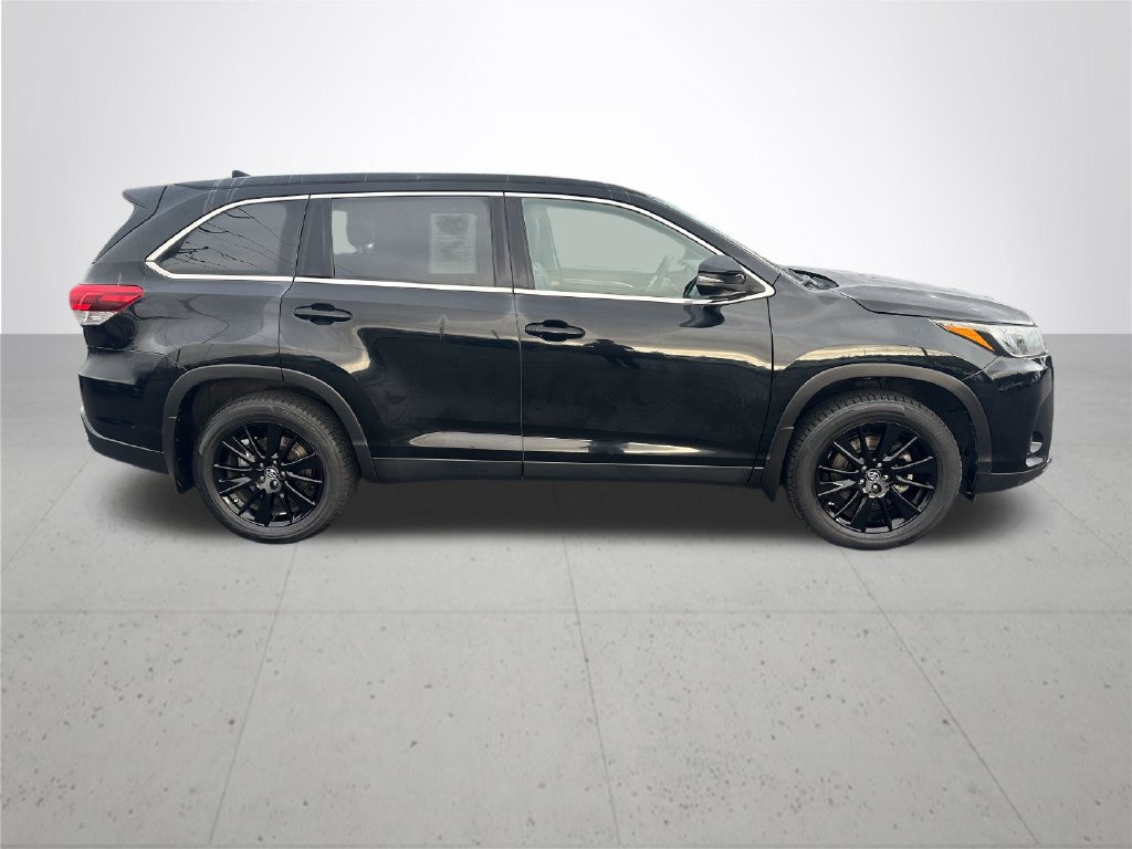 Used 2019 Toyota Highlander SE AWD/4WD image 6