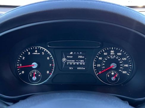 Used 2016 Kia Sorento LX 4dr SUV image 11