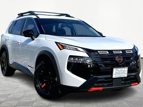 Used 2025 Nissan Rogue SV w/ Rock Creek Premium Package image 12