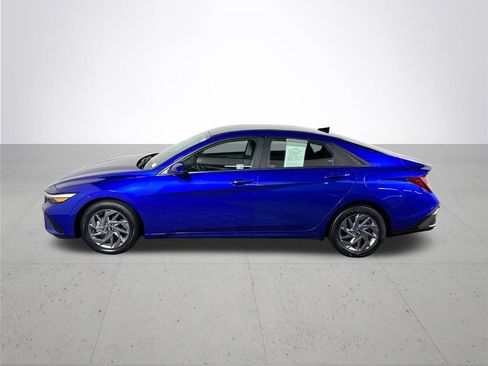 Used 2024 Hyundai Elantra SEL FWD image 9