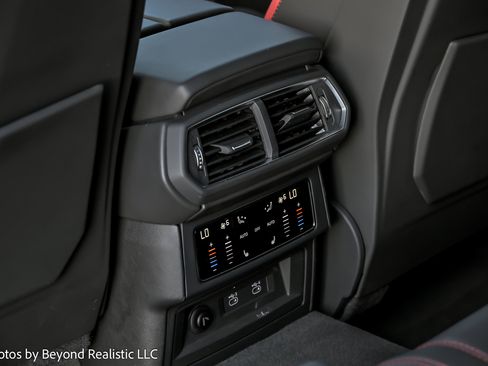 Used 2024 Lamborghini Urus S image 30