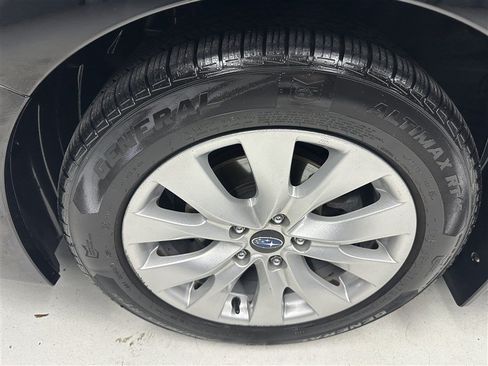 Used 2015 Subaru Legacy 2.5i Premium w/ Popular Package #2 AWD/4WD image 15