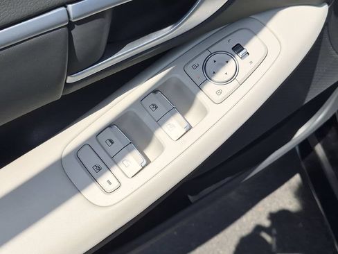 Used 2025 Hyundai Sonata SEL FWD image 13