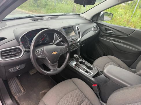 Used 2019 Chevrolet Equinox LT FWD image 11