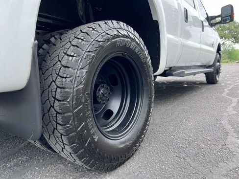 Used 2014 Ford F350 XL w/ Power Equipment Group image 19