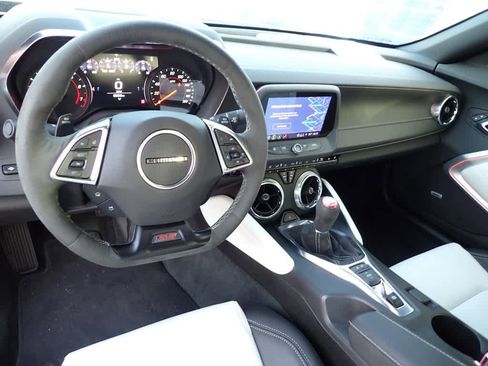 Certified 2022 Chevrolet Camaro SS image 14