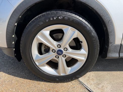 Used 2013 Ford Escape SE FWD image 9