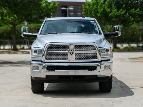 Used 2017 RAM 2500 Laramie AWD/4WD image 4