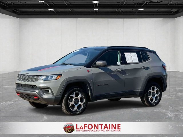 Certified 2022 Jeep Compass Trailhawk AWD/4WD image 1