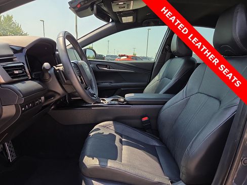 Used 2025 Toyota Camry XSE FWD image 15
