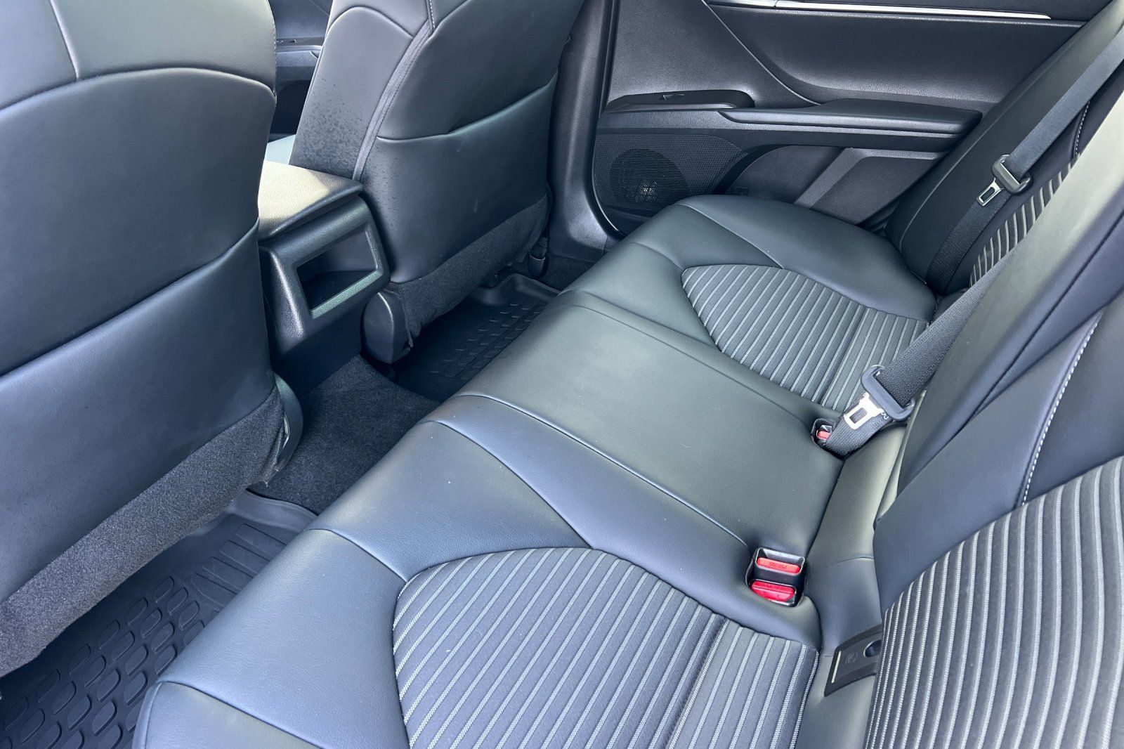 Certified 2022 Toyota Camry SE FWD image 12