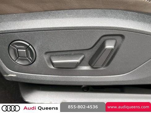 Used 2025 Audi Q4 e-tron Premium Plus w/ Premium Plus image 22